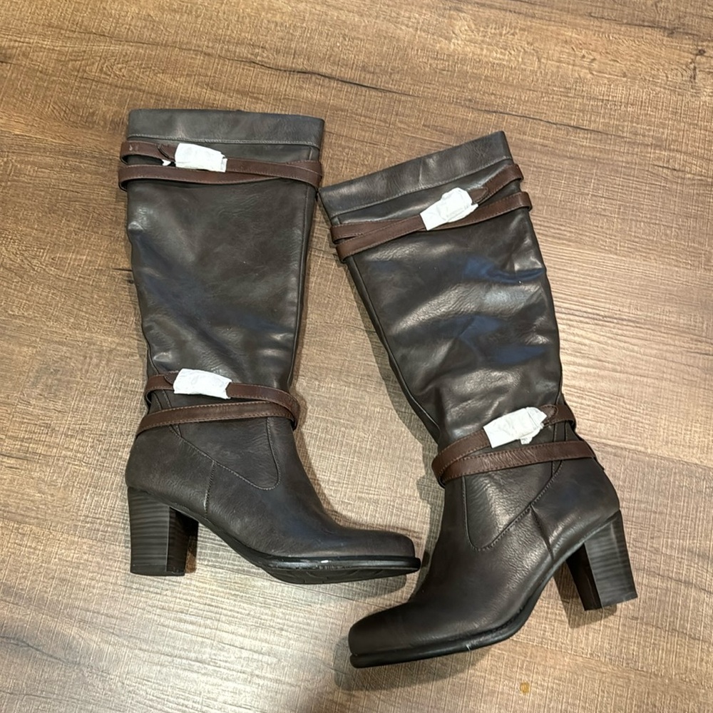Tall boots size 8.5